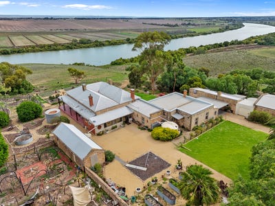 /international/au/226-avoca-dell-drive-murray-bridge-east-sa-150749460/
