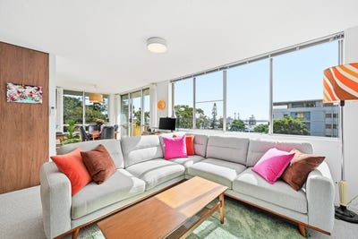 /international/au/18-72-church-street-port-macquarie-nsw-151181088/
