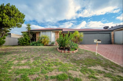 /international/au/15-mutiny-terrace-quinns-rocks-wa-151444972/