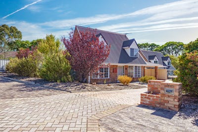 /international/au/8a-dillon-glade-joondalup-wa-151405096/