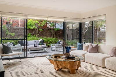 /international/au/91-st-leonards-avenue-west-leederville-wa-152576692/