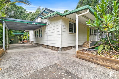 /international/au/107-machans-street-machans-beach-qld-148507864/