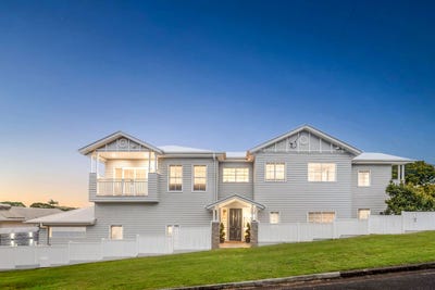 /international/au/54-raven-street-camp-hill-qld-148312700/