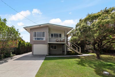 /international/au/18-hoxton-street-arana-hills-qld-152552464/