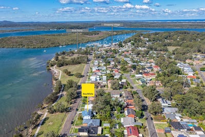 /international/au/77-cook-parade-lemon-tree-passage-nsw-151203472/