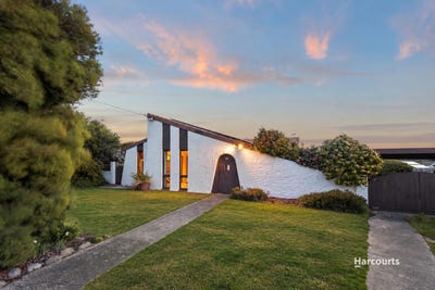/international/au/25-redwood-road-kingston-tas-152422228/