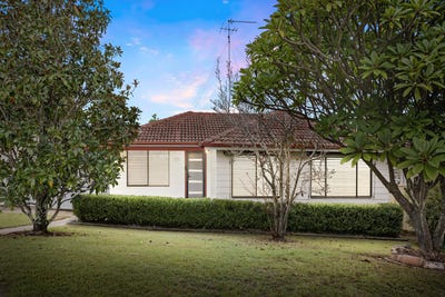 /international/au/33-hague-street-rutherford-nsw-151359912/