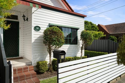 /international/au/13-percival-street-carlton-nsw-151016084/