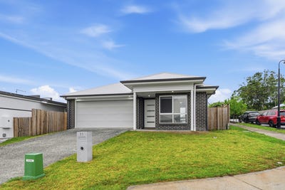 /international/au/31-magnetic-street-morayfield-qld-151317904/