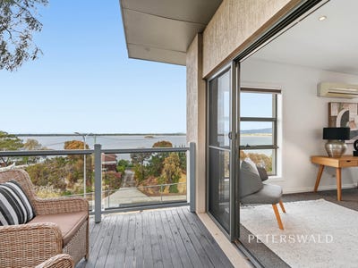 /international/au/5-4-higson-street-midway-point-tas-151207468/