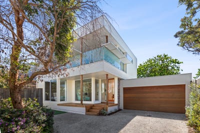 /international/au/6-beales-street-torquay-vic-152666740/