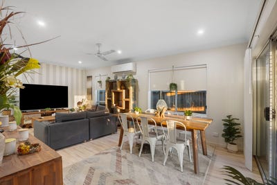 /international/au/46-mount-edwards-street-park-ridge-qld-152128476/