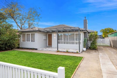 /international/au/82-corinella-street-bell-post-hill-vic-151256148/
