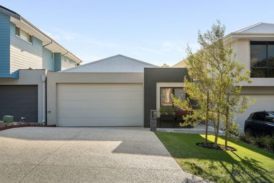 /international/au/8a-edgefield-way-north-beach-wa-152499048/