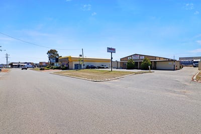 /international/au/3-runyon-road-midvale-wa-505262880/