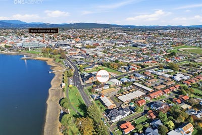 /international/au/4-17-victoria-parade-devonport-tas-151321764/