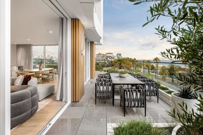 /international/au/302-103-beach-street-port-melbourne-vic-151369524/