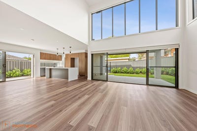 /international/au/35-chappell-street-lyons-act-150563368/