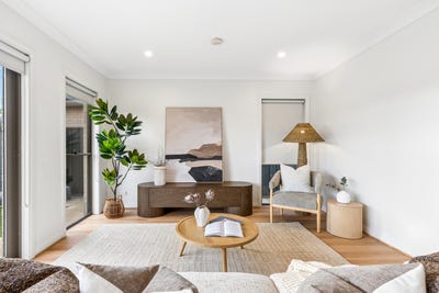 /international/au/8b-turnbull-road-enfield-sa-151442852/