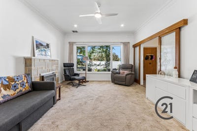 /international/au/29-roberts-street-birkenhead-sa-152711628/