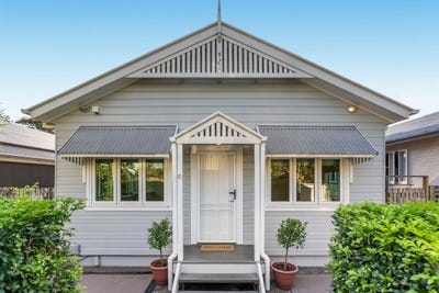 /international/au/23-middle-street-highgate-hill-qld-151056040/