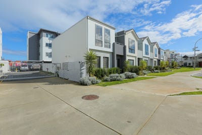 /international/au/23-25-o-connor-close-north-coogee-wa-150851256/