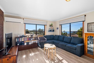 /international/au/22-idas-court-st-helens-tas-148561748/