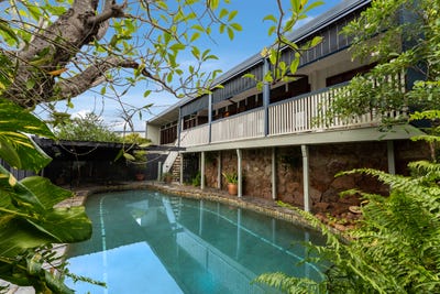 /international/au/27-potts-street-belgian-gardens-qld-150930832/