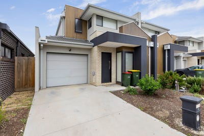 /international/au/32-hanford-lane-wallan-vic-150625816/