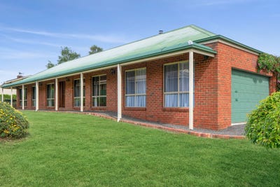 /international/au/42-warren-street-kyneton-vic-151599708/