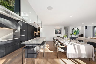 /international/au/1-burrendong-place-avalon-beach-nsw-151147068/