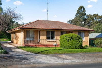 /international/au/32a-and-32b-moculta-road-angaston-sa-151478236/
