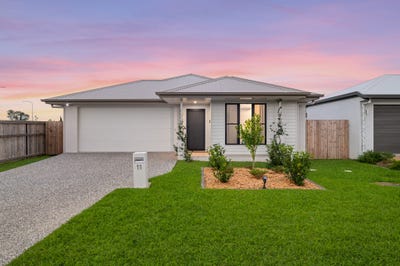/international/au/11-buttonwood-court-rasmussen-qld-151464380/