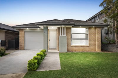 /international/au/14-matilda-road-jordan-springs-nsw-151643184/