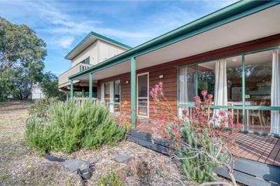 /international/au/69-71-condon-crescent-venus-bay-vic-150912404/