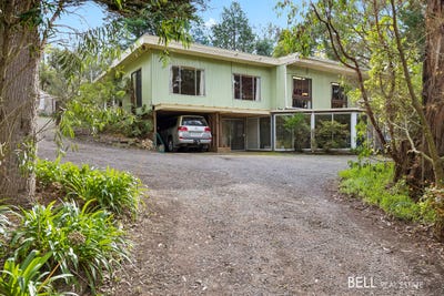 /international/au/1955-warburton-highway-launching-place-vic-151385132/