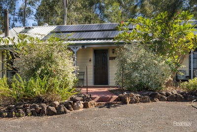 /international/au/111-koreelah-street-upper-lockyer-qld-151266512/