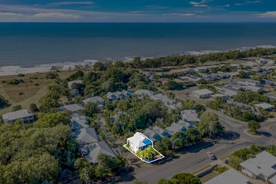 /international/au/26-2-sylvan-drive-moore-park-beach-qld-151478472/