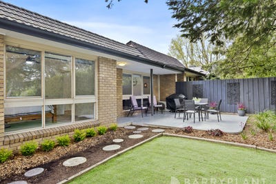 /international/au/1-119a-underwood-road-ferntree-gully-vic-152643260/