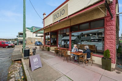 /international/au/90-wallace-street-braidwood-nsw-700408428/