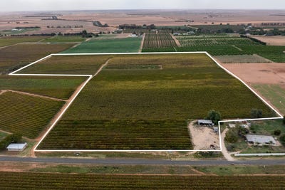/international/au/795-drummond-avenue-loxton-sa-700407772/