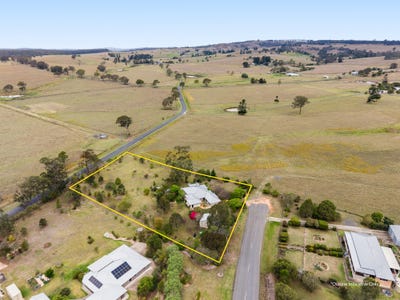 /international/au/32-east-side-road-crows-nest-qld-152726908/