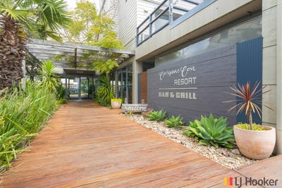 /international/au/111-202-208-beach-road-batehaven-nsw-151374864/