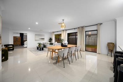 /international/au/9-woodview-court-maudsland-qld-152581508/
