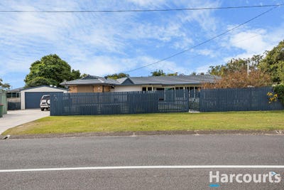 /international/au/33-bluegum-drive-camira-qld-148347656/