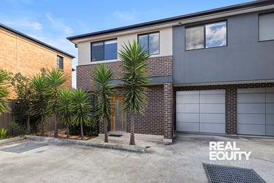 /international/au/5-149-nuwarra-road-moorebank-nsw-151308752/
