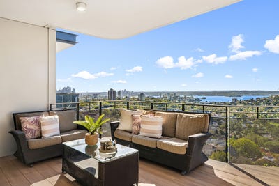 /international/au/penthouse-1301-306-oxford-street-bondi-junction-nsw-151946272/