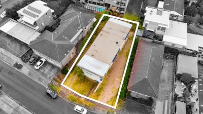 /international/au/1-8-22-nesca-parade-the-hill-nsw-151201668/