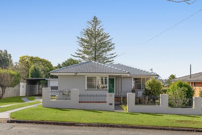 /international/au/35-flinders-street-centenary-heights-qld-151621204/