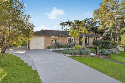 /international/au/23-redgum-close-bateau-bay-nsw-148410400/